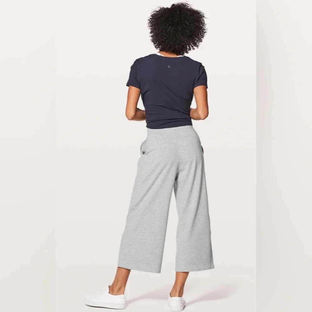 Lululemon Can You Feel The Pleat Crop * 21